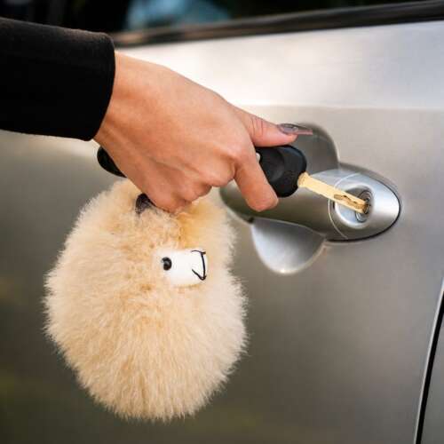 Handcrafted Alpaca Head Key Chain